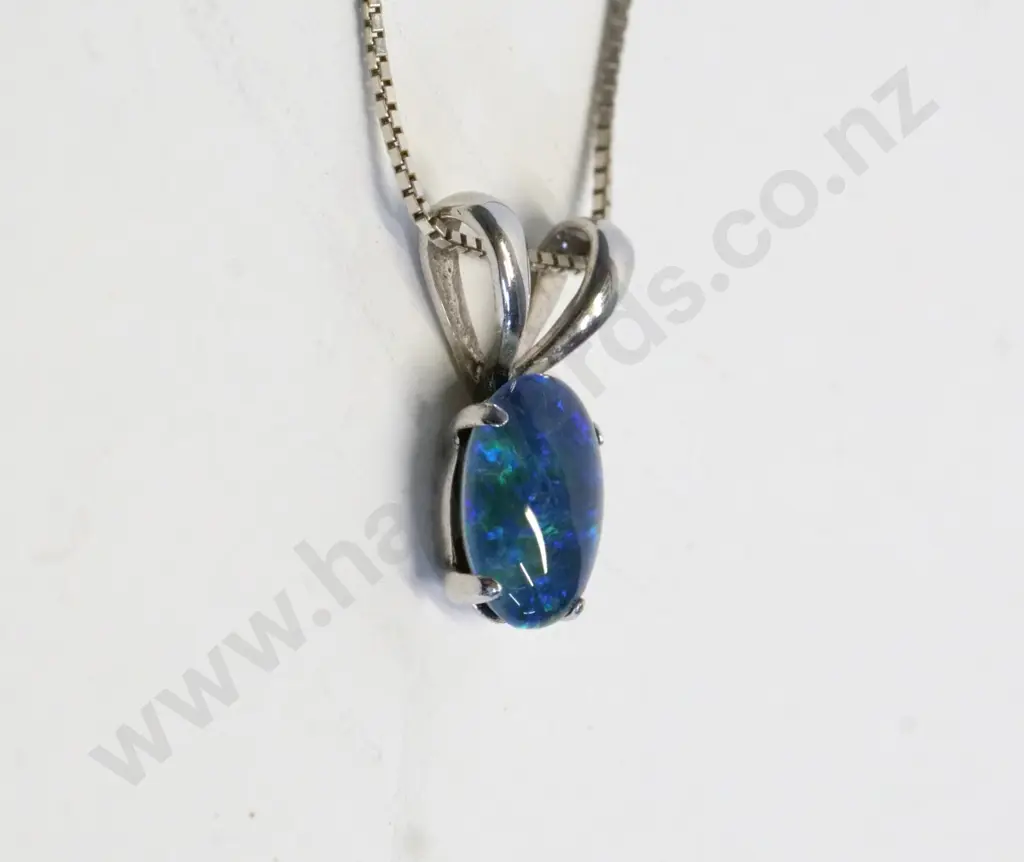 silver opal necklace stamped 925 Image 1++