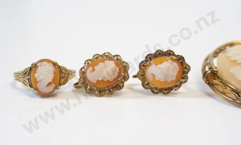 cameo brooch [rolled gold], ring [9ct] & earring [9ct screw on] Image 1++