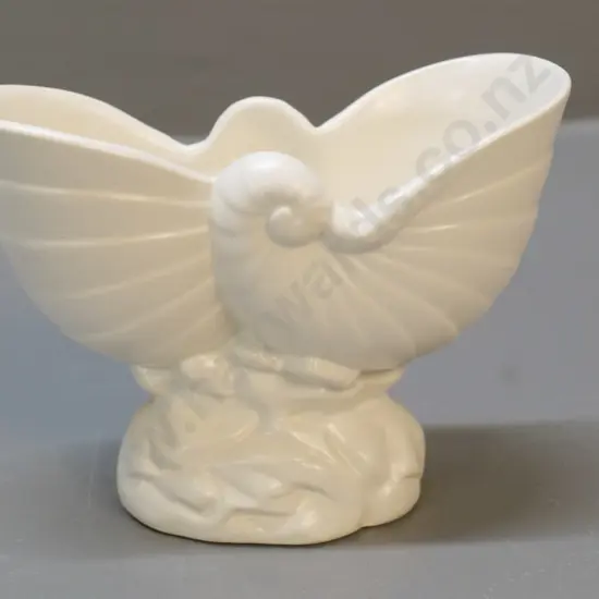 Crown Lynn small nautilus vase No. 677. H-90 W-130