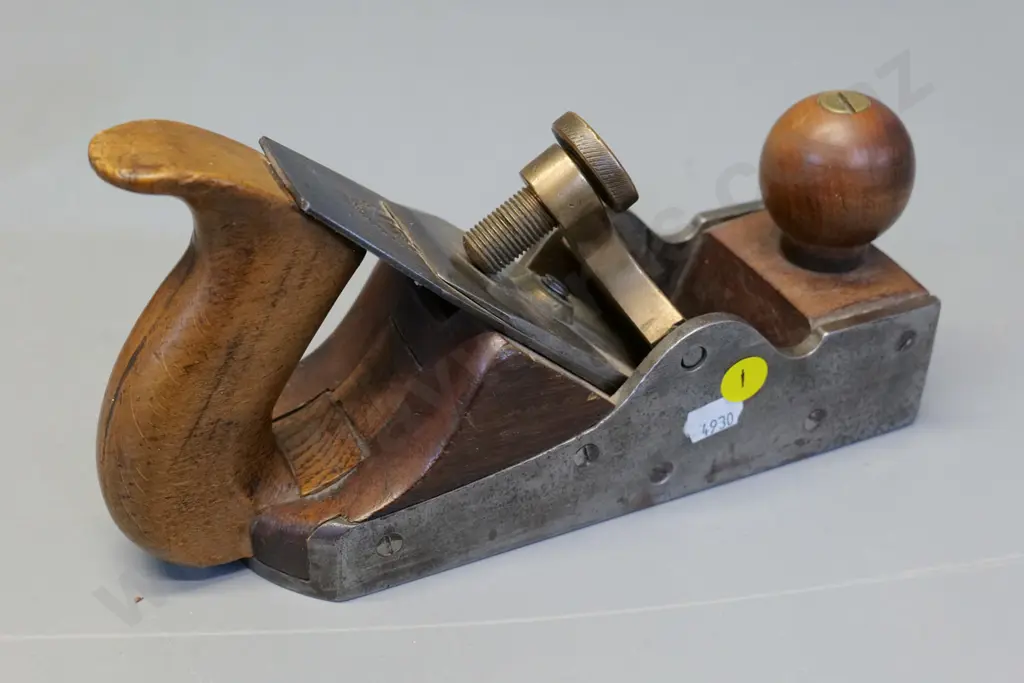 vintage wood & metal  hand plane with Alex Mathieson Co blade - handle a little loose L-240 Image 1++