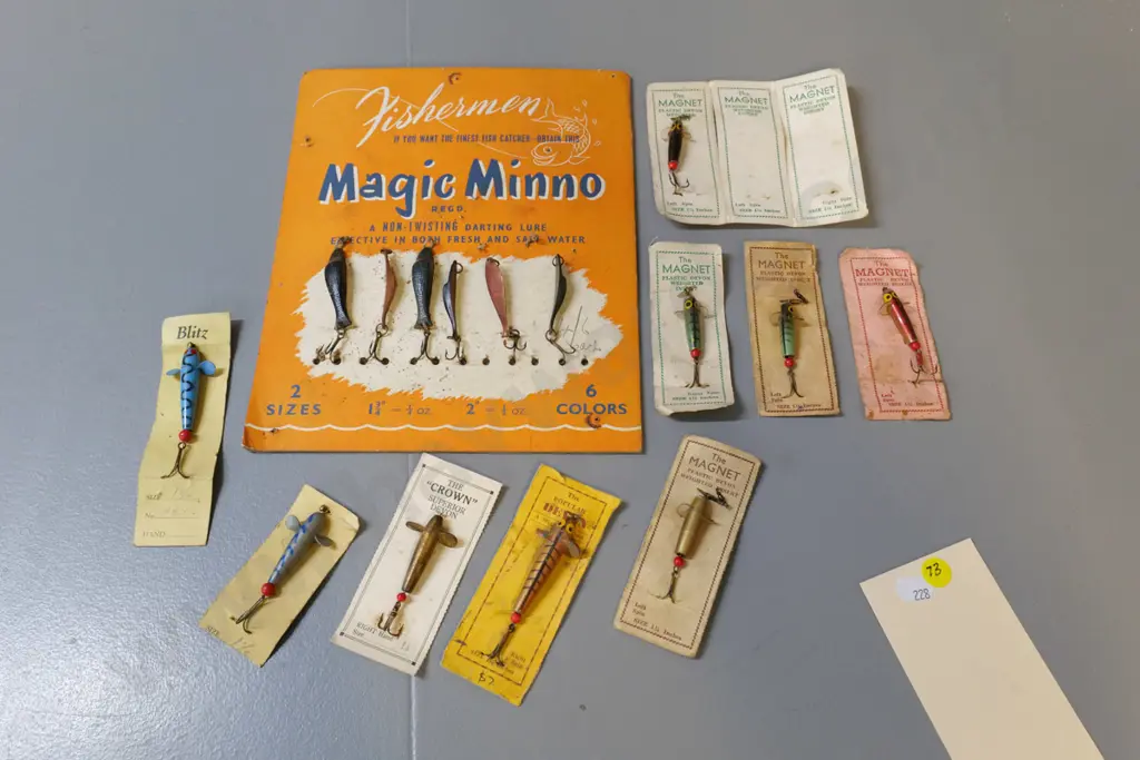 assorted vintage fishing lures on retail card backing - Magic Minnows, Magnet, Blitz, etc. Image 1++
