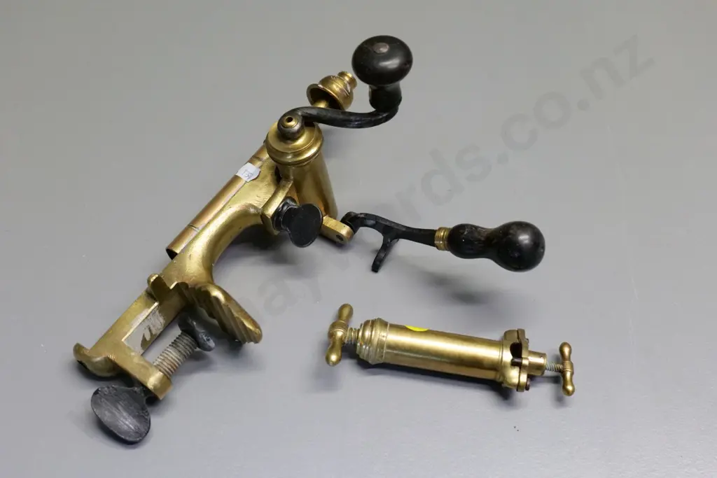 2 vintage heavy brass shotgun cartridge making items, larger one is bench mount L-270 Image 1++