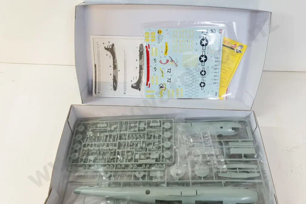 Unassembled boxed plastic model kit - Academy 1:72 USAF B-29A bomber "Old Battler" Image 1++