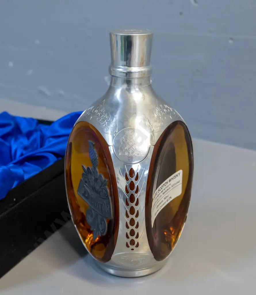 Dimple Royal Decanter Scotch whisky - pewter mounted 750ml bottle in presentation box, sealed bottle Image 1++