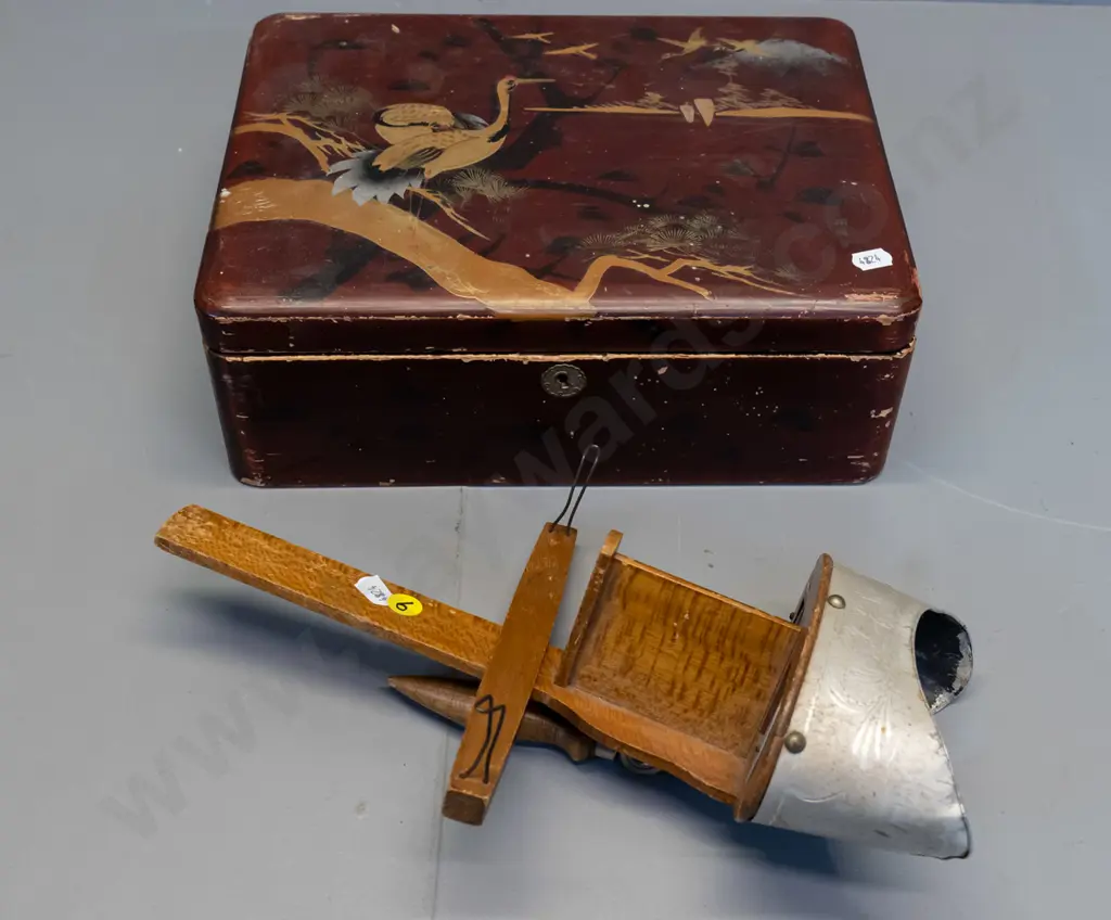 vintage stereoscope with stereo view cards - 8 hand-coloured and 48 black & white, all overseas, in worn laquered box Image 1++