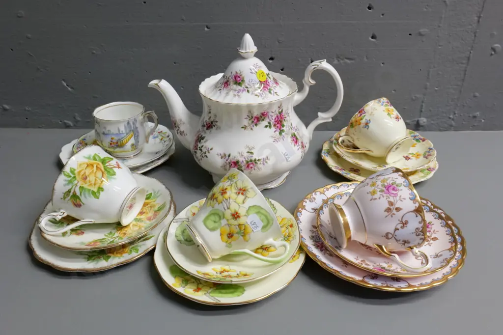 Royal Albert Lavender Rose teapot and 3 Royal Albert trios, a Tuscan trio, and a Salisbury trio Image 1++