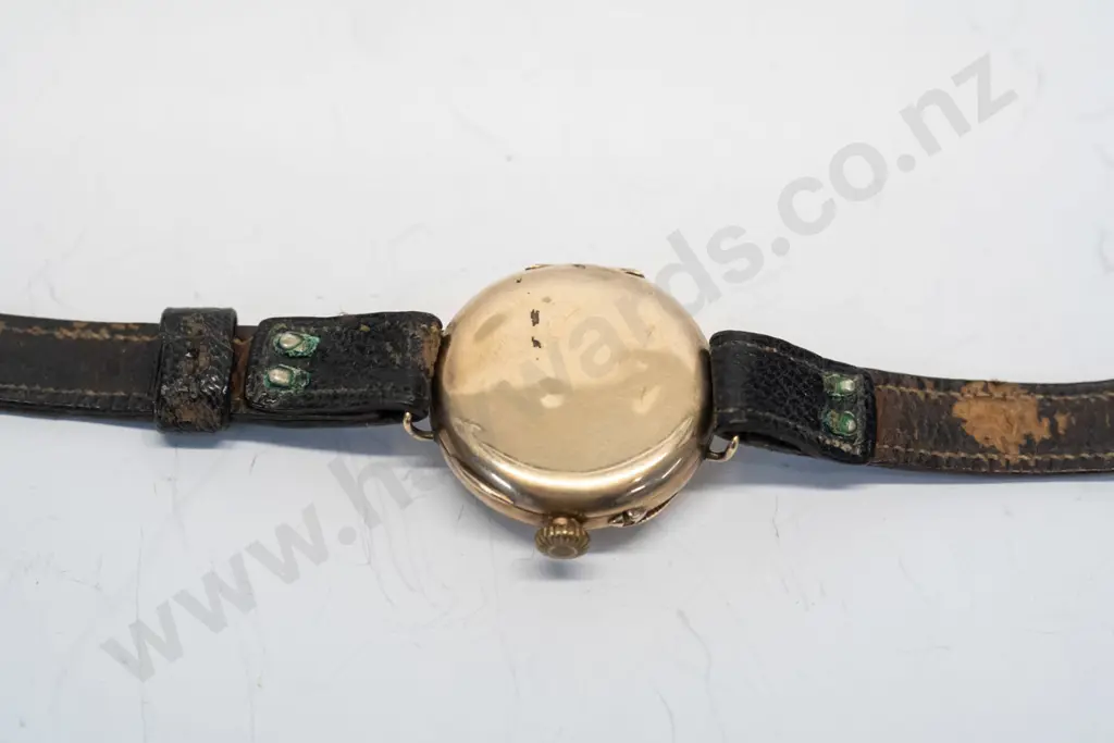 ladies gold watch stamped 375 Image 1++
