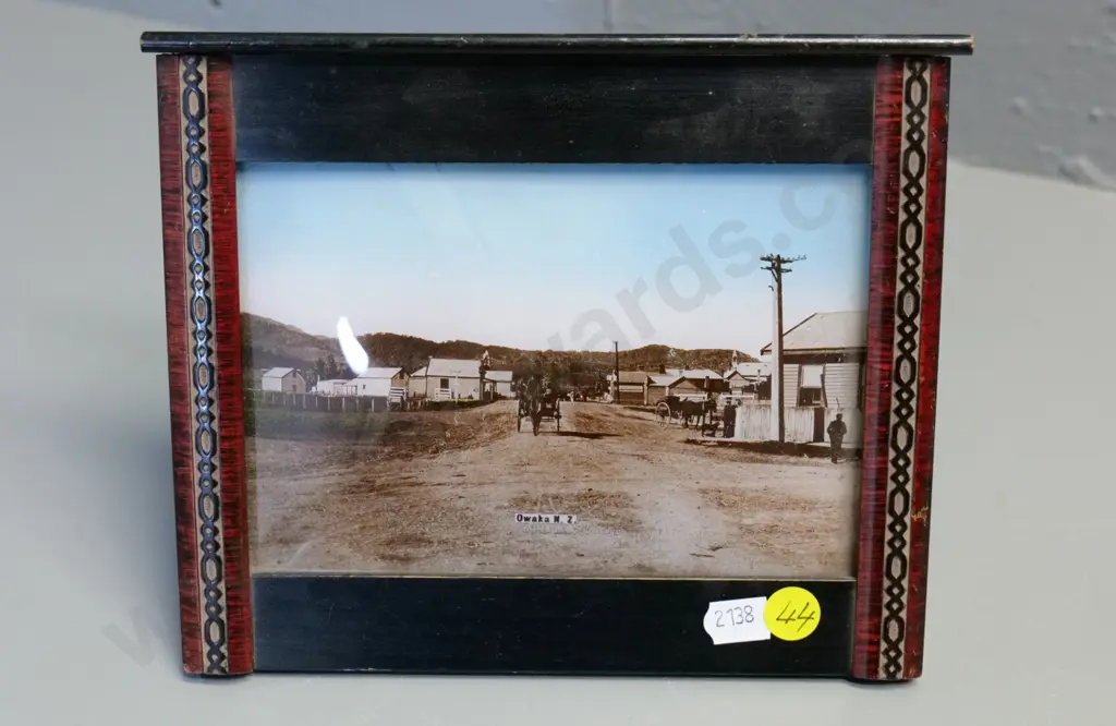 hand-coloured photo of Owaka in vintage frame with convex glass H-160 W-190 Image 1++