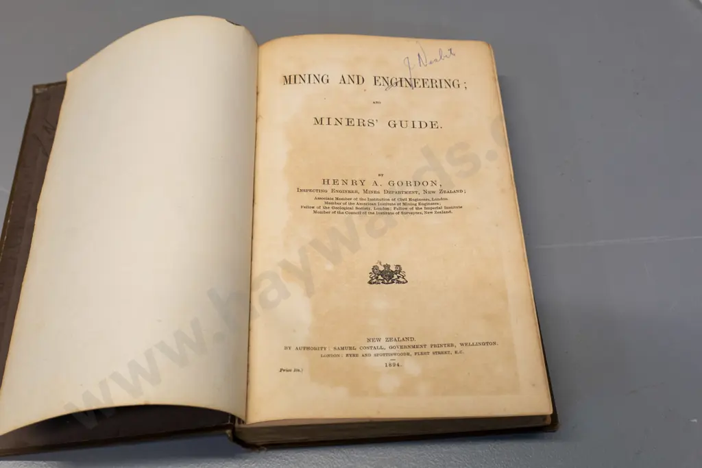 book: Henry Gordon - Miner's Guide, pub. 1894, Government printers, Wellington - map is intact. Some foxing & wear Image 1++
