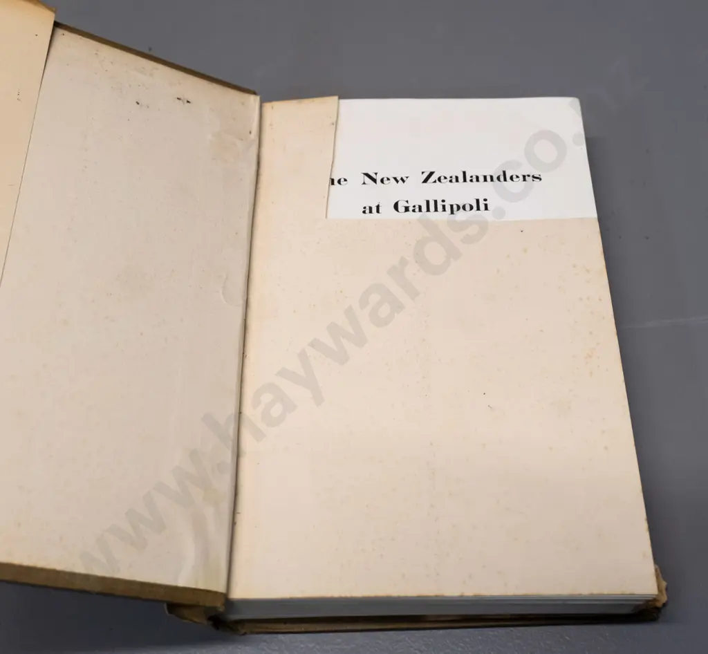 book: New Zealander's At Gallipoli - Major Fred Waite, 1919 Whitcombe & Tombs, map intact. Some wear, cut to fly leaf Image 1++