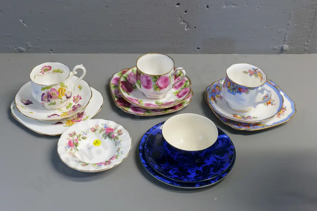 3 Royal Albert trios & pin dish, Crown Ducal trio Image 1++