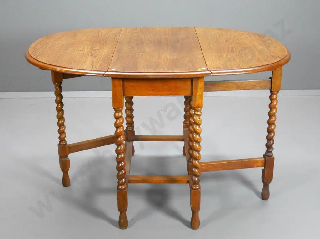 oak barley twist gate leg table H-750 W-1210 D-900 Image 1++
