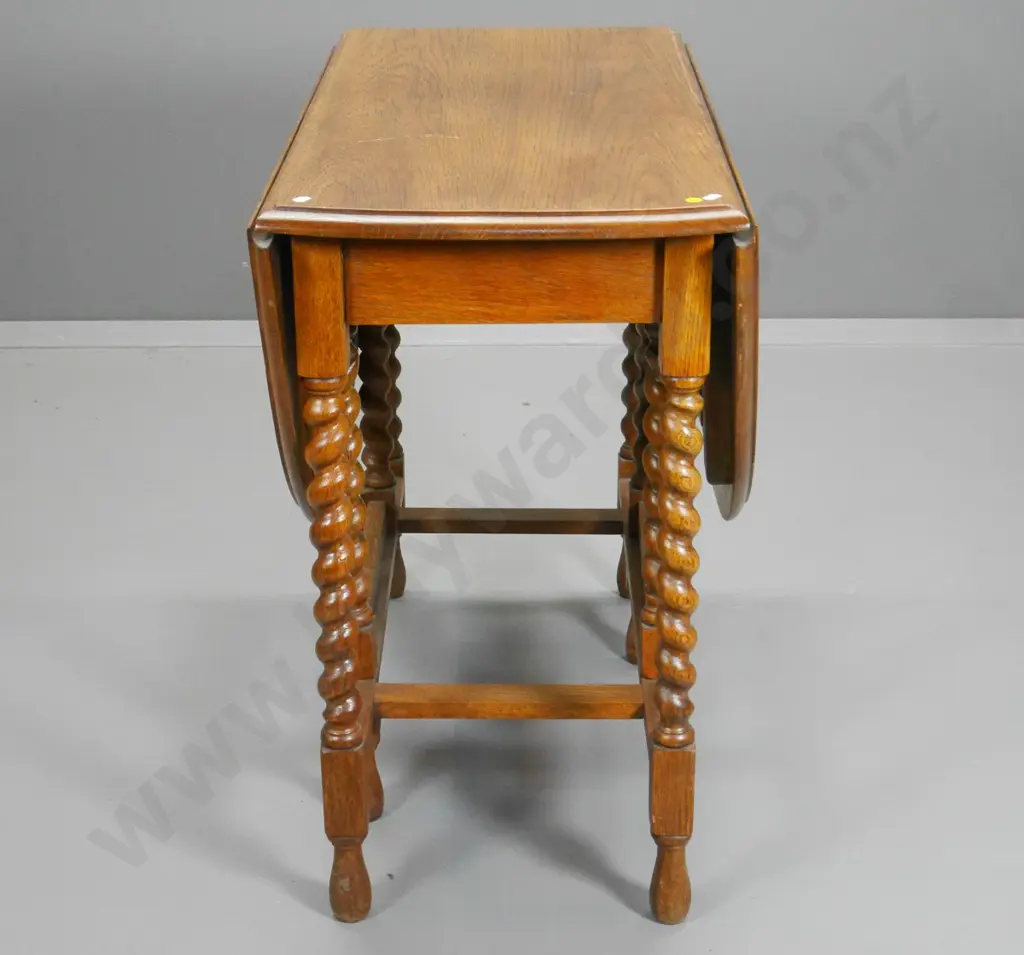oak barley twist gate leg table H-750 W-1210 D-900 Image 1++