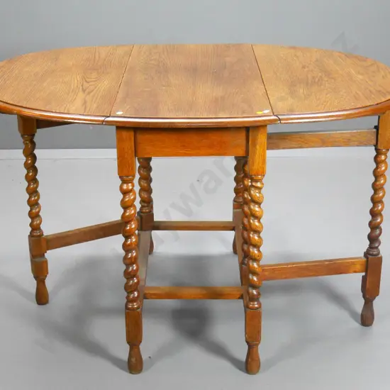 oak barley twist gate leg table H-750 W-1210 D-900