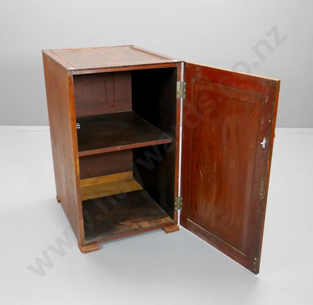 flame mahogany single door cabinet H-860 W-520 D-630 (some damage to top) Image 1++