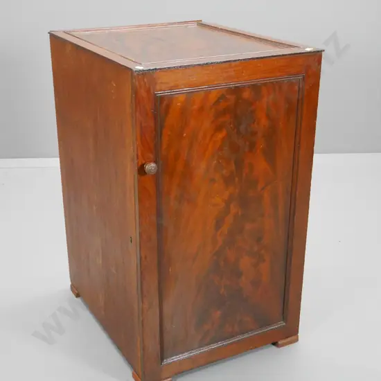 flame mahogany single door cabinet H-860 W-520 D-630 (some damage to top)