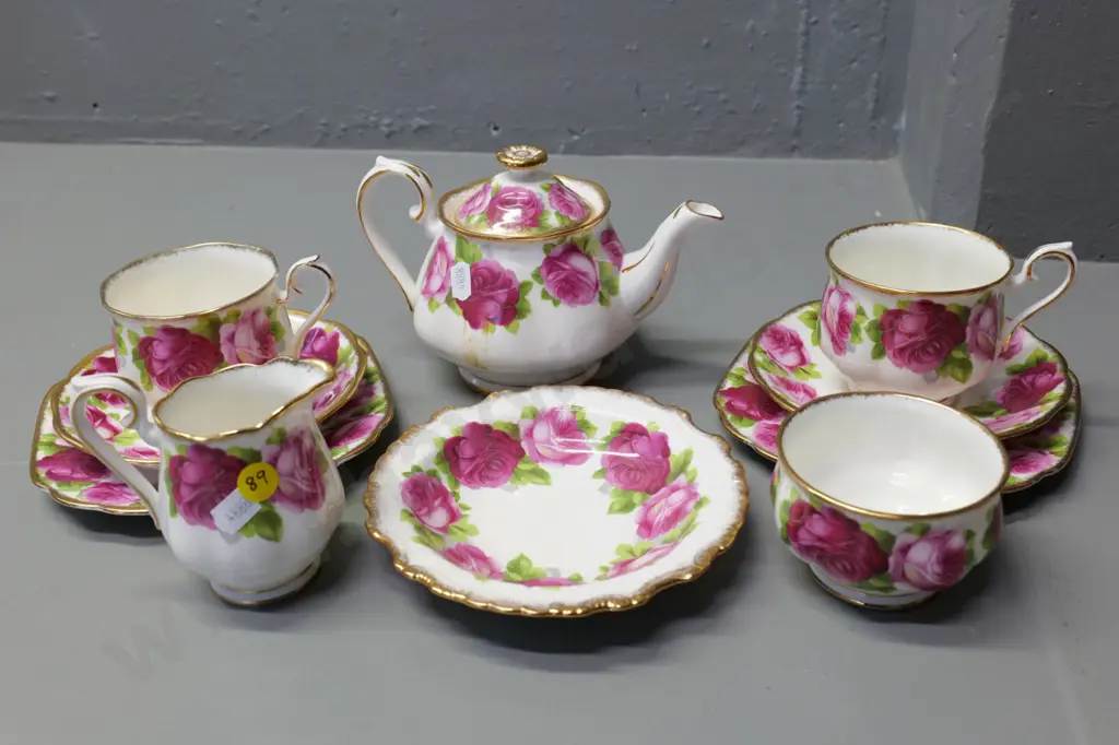 Royal Albert Old English Rose tea for two with biscuit plate Image 1++