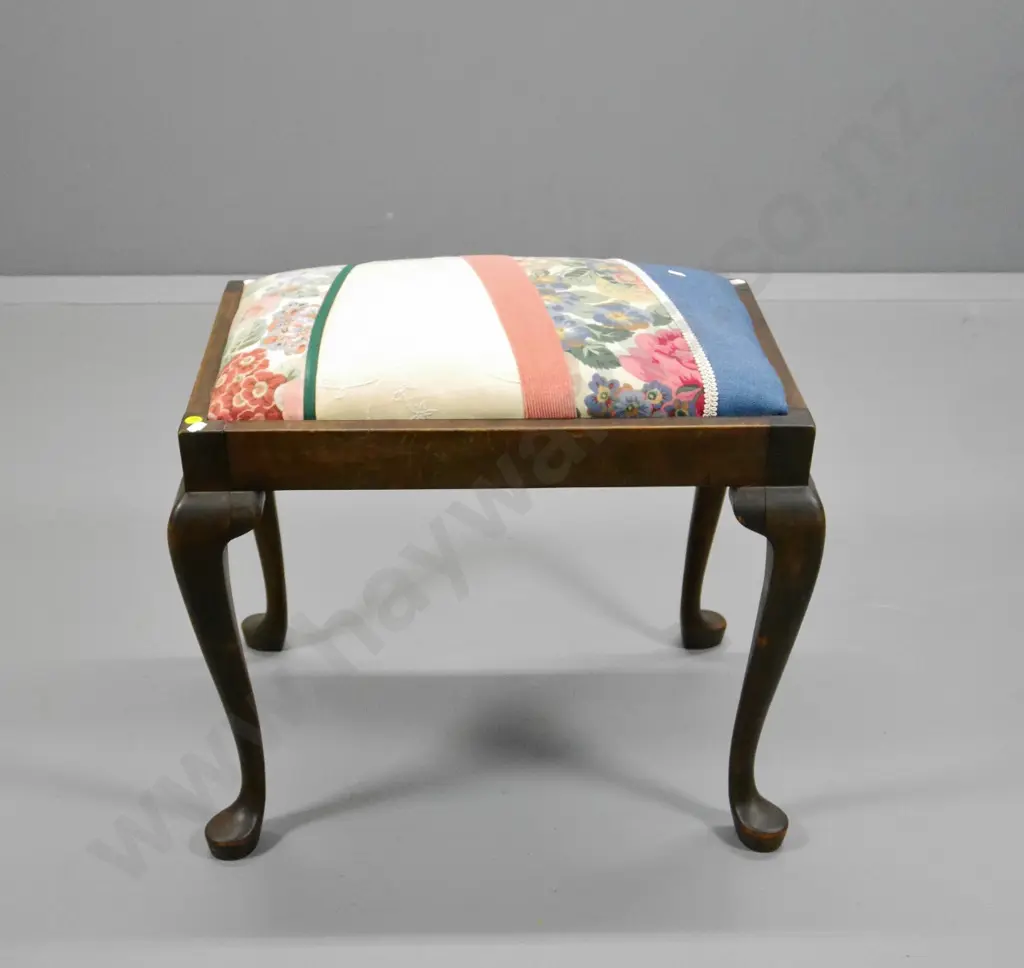 beech cab-leg piano w/stool striped patchwork fabric seat, some movement in frame H470 W540 D400 Image 1++