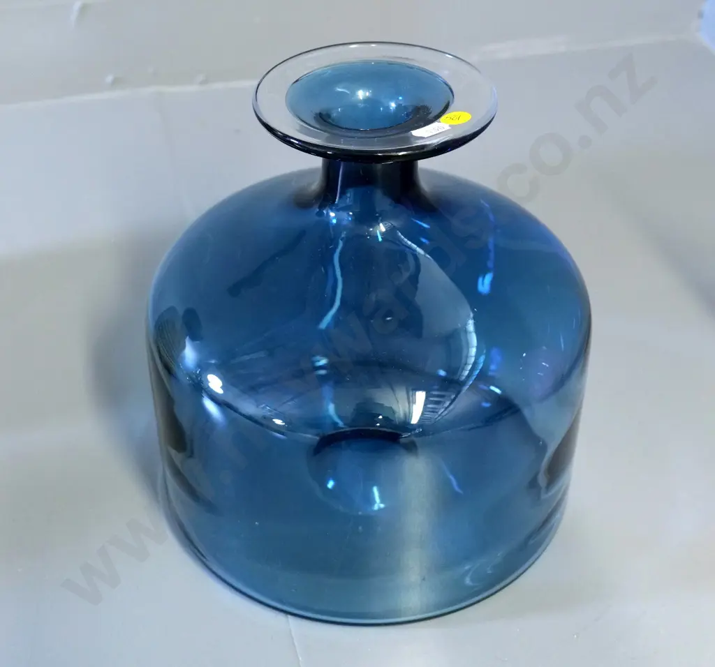 large blue art glass bottle vase H-280 Diameter 340 Image 1++
