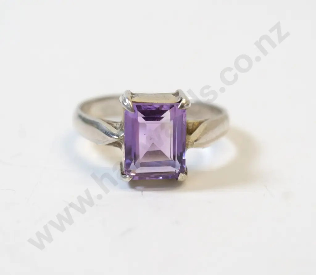 silver amethyst ring stamped 925 Image 1++