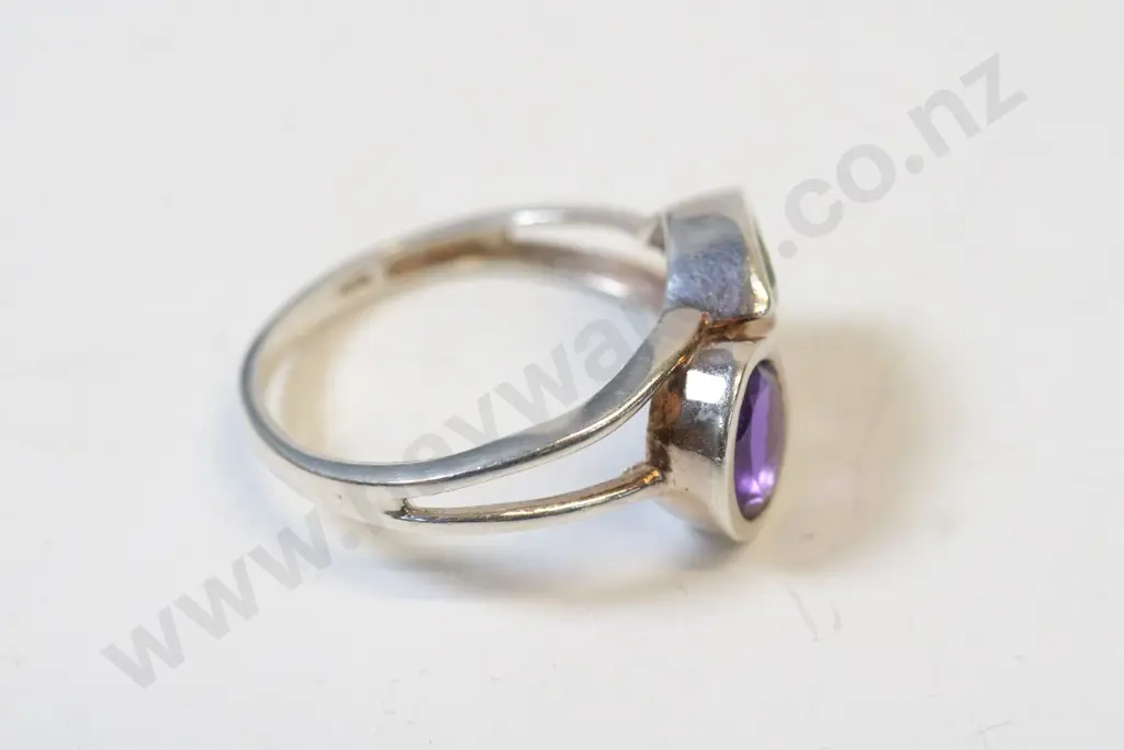 silver amethyst / tourmaline ring stamped 925 Image 1++