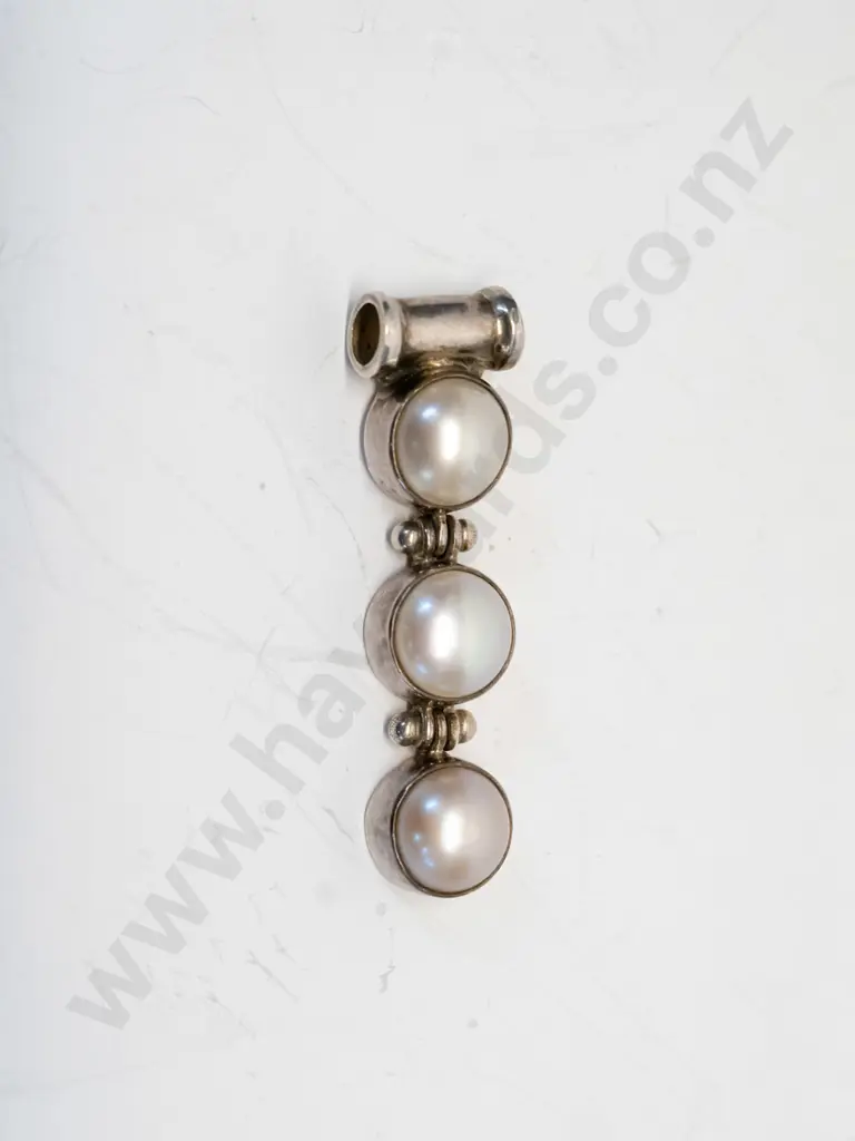 cultured pearl drop necklace - stamped 925 no chain Image 1++