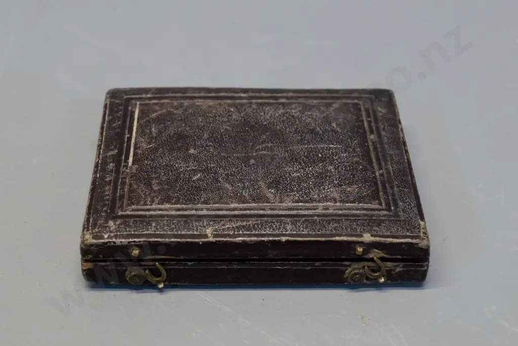 antique small ambrotype photograph in embossed velvet lined case - case is H-95 W-80 Image 1++