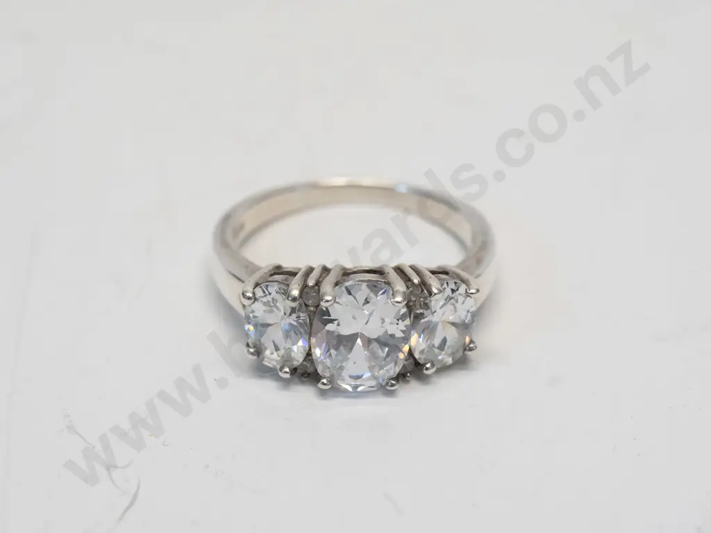 cz dress ring stamped 925 Image 1++