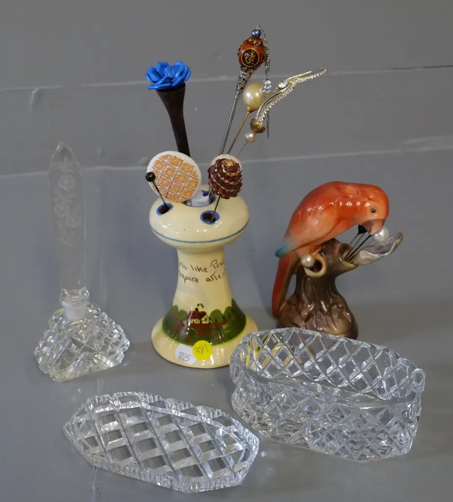 2 vintage hat pin holders, one is Torquay, one bird theme, with assorted pins, crystal perfume bottle & jewellery box Image 1++
