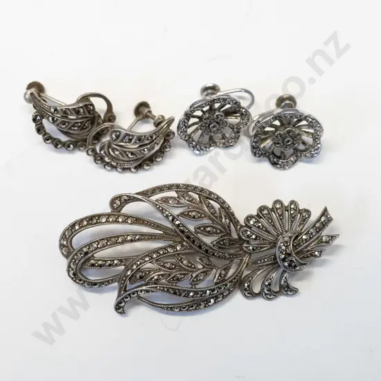 marcasite brooch & 2 pairs marcasite earrings [screw on]