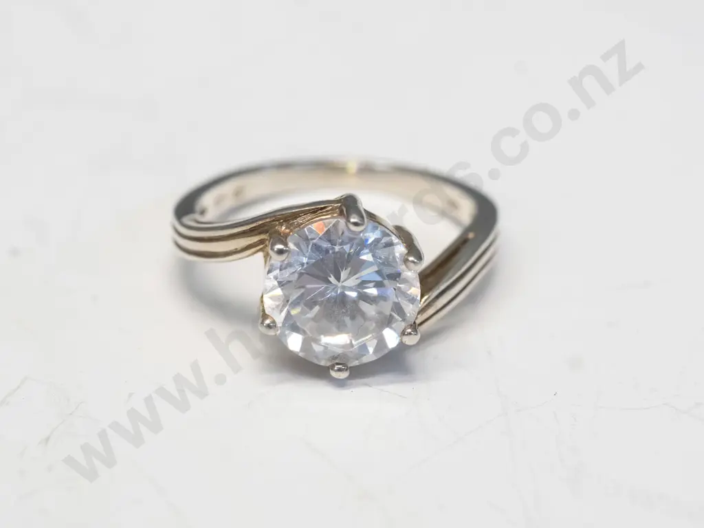 cz dress ring stamped 925 Image 1++