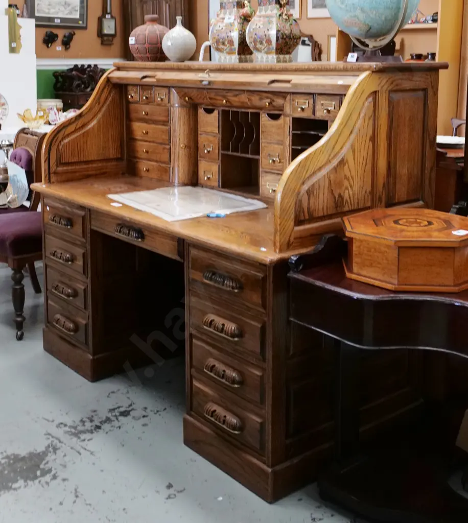 reproduction oak twin-pedestal roll-top desk -  carved wooden handles, brass hardware H-1300 W-1530 D-810 Image 1++
