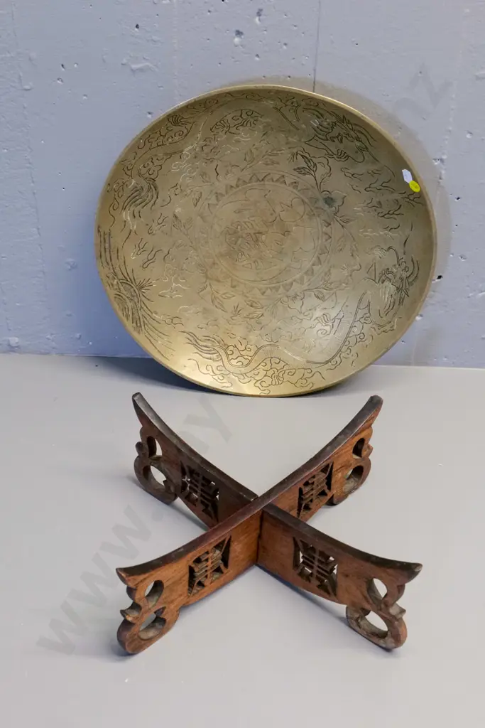 large Chinese etched brass bowl on carved wooden 2-piece stand, one foot has chip to wood H-140 Diameter 380 Image 1++