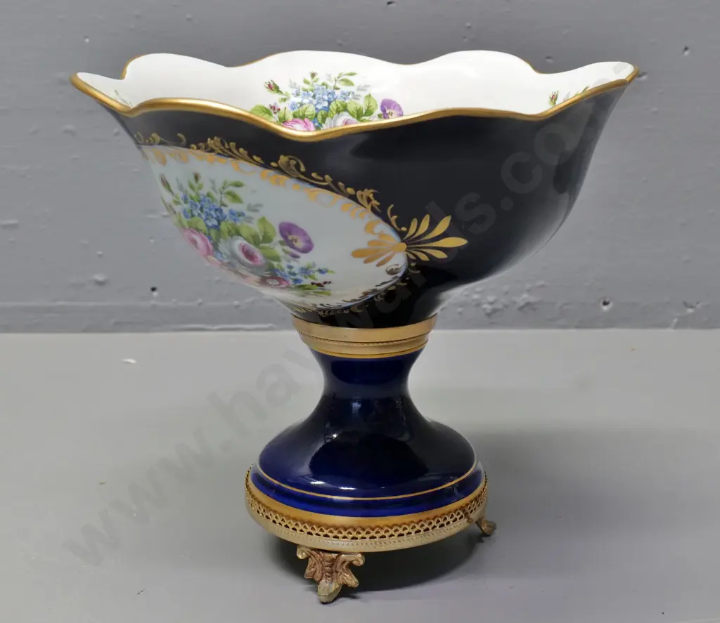 "Limoges Pate" comport bowl on 3-footed cast metal stand H-220 Diameter 230 Image 1++