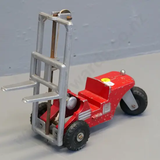 cast metal forklift with string and crank mechanism - no maker's marks L-260