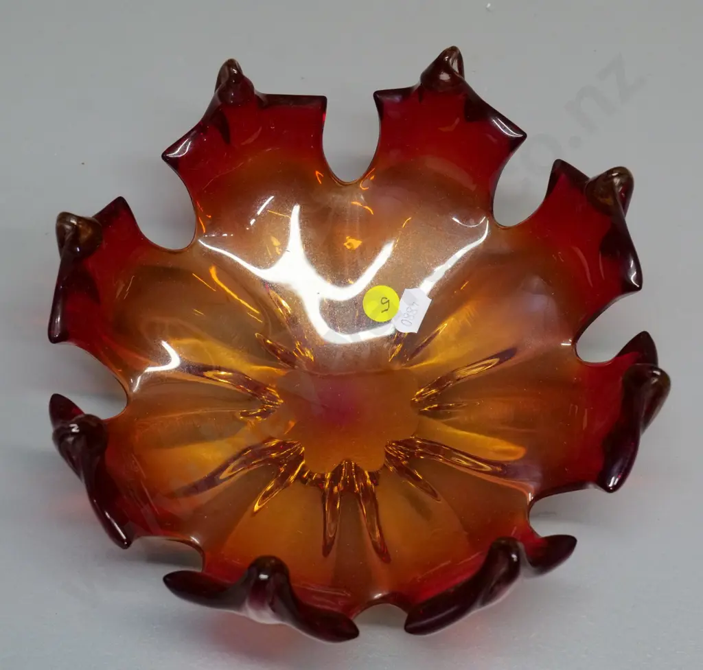 art glass bowl - red fading to orange H-100 D-210 Image 1++