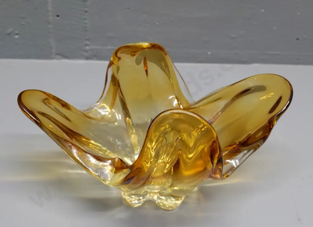 art glass bowl/vase - amber and clear H-180 L-300 W-170 Image 1++