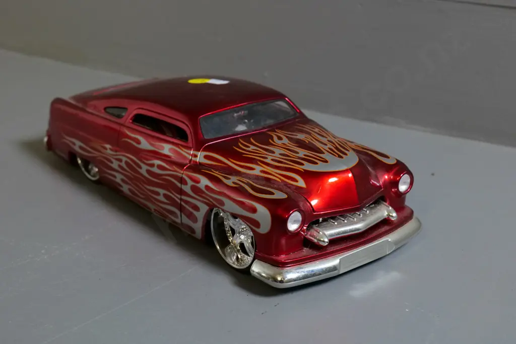 die-cast model car - 1:18 Jada Mercury low-rider Image 1++