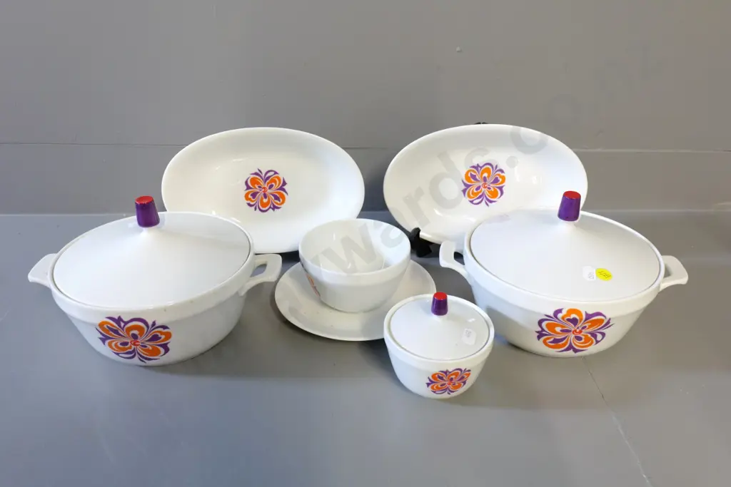 retro Jaeger West German pottery - 2 lidded casseroles D-200, lidded pot, sauce bowl & saucer, 2 oval plates Image 1++
