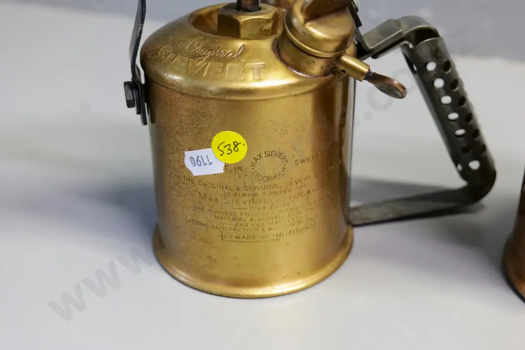 2 vintage brass blow torches - Primus Sweden H-220 W-250 and Max Sievert Sweden H-210 W-230 Image 1++
