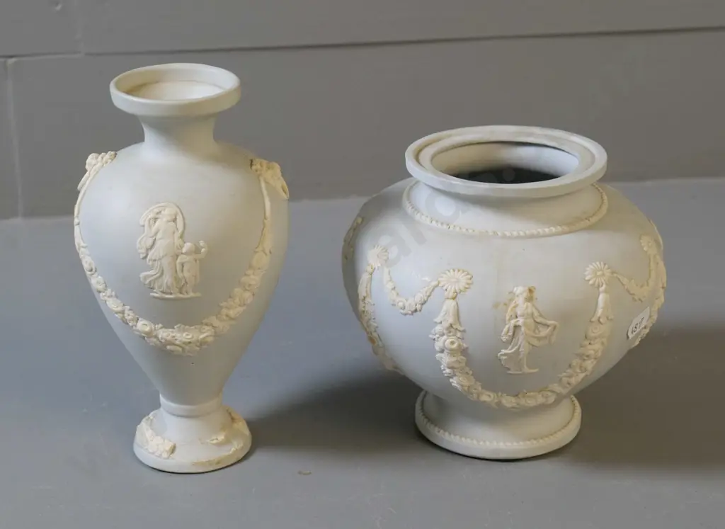 Temuka pottery - 2 jasperware grey glaze vases, signed TN Lovatt, taller is H-180 Diameter 100 Image 1++