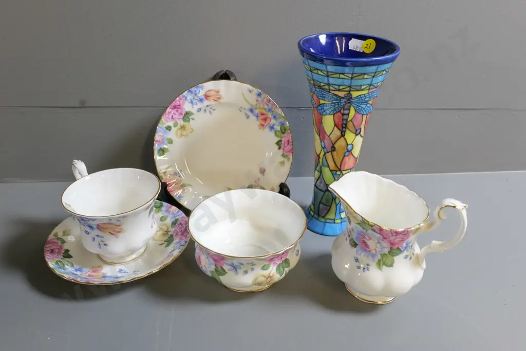 Royal Albert 'Beatrice' trio, cream & sugar (please note - chip to sugar bowl) and a Tupton ware vase H-200 Image 1++