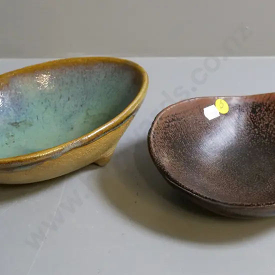studio pottery - O.C.Stephen bowl a L-190 W-150 and another oval 2-footed bowl with no maker's mark