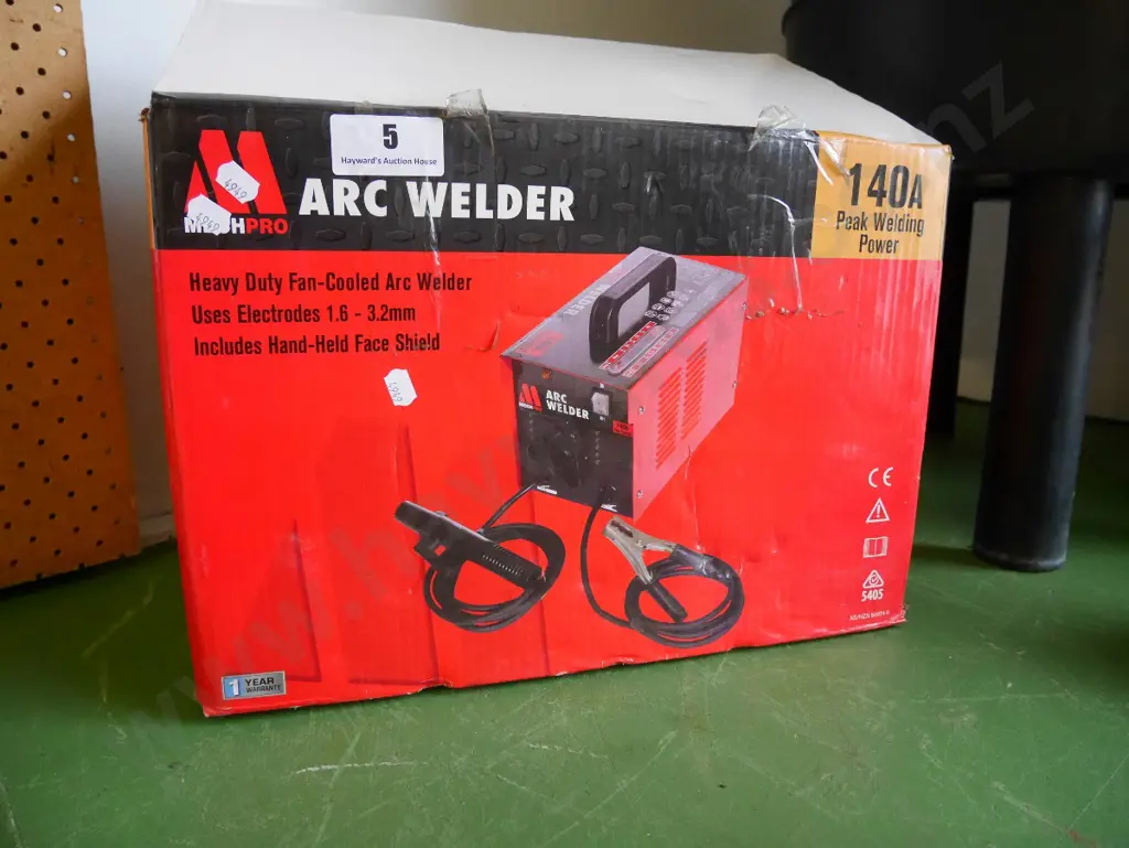 Mech Pro arc welder - as new, in box Image 1++