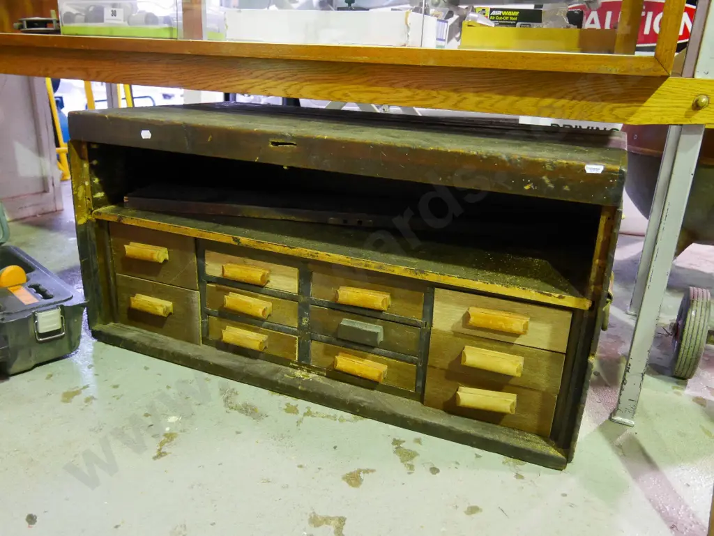 partially restored tool chest H-390 W-800 D-420 Image 1++