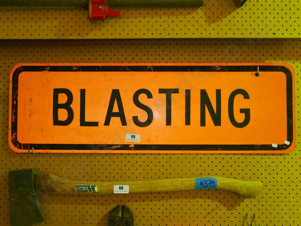 BLASTING sign Image 1++