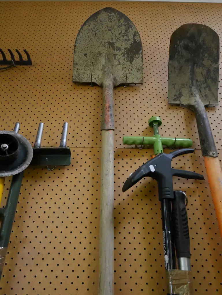shovel, cultivator Image 1++