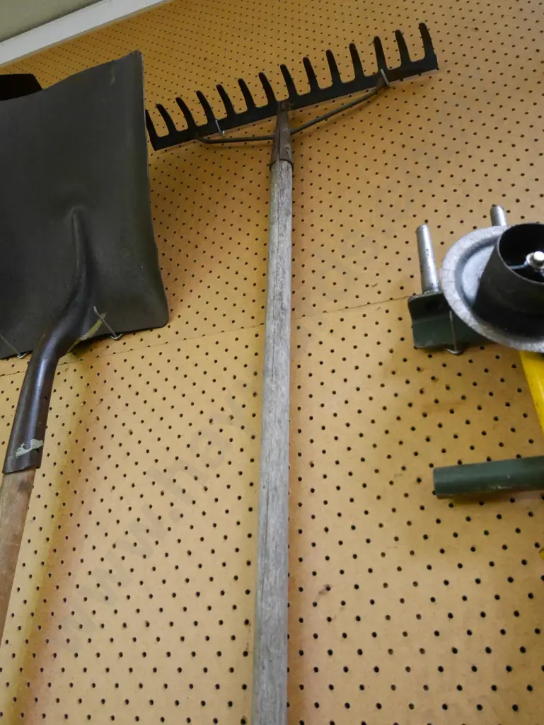 garden rake Image 1++