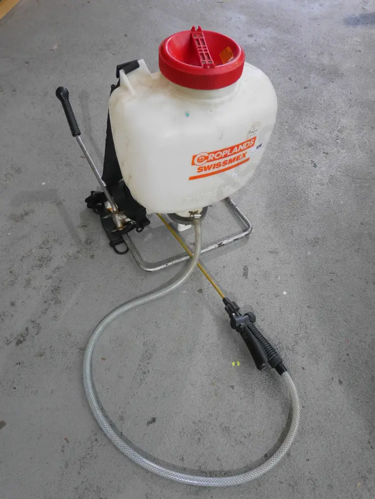 Swissmax backpack sprayer Image 1++