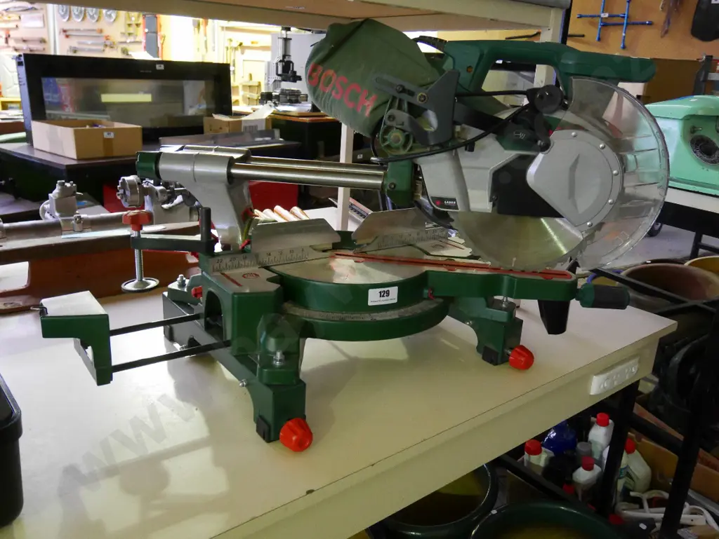 Bosch compound mitre saw Image 1++